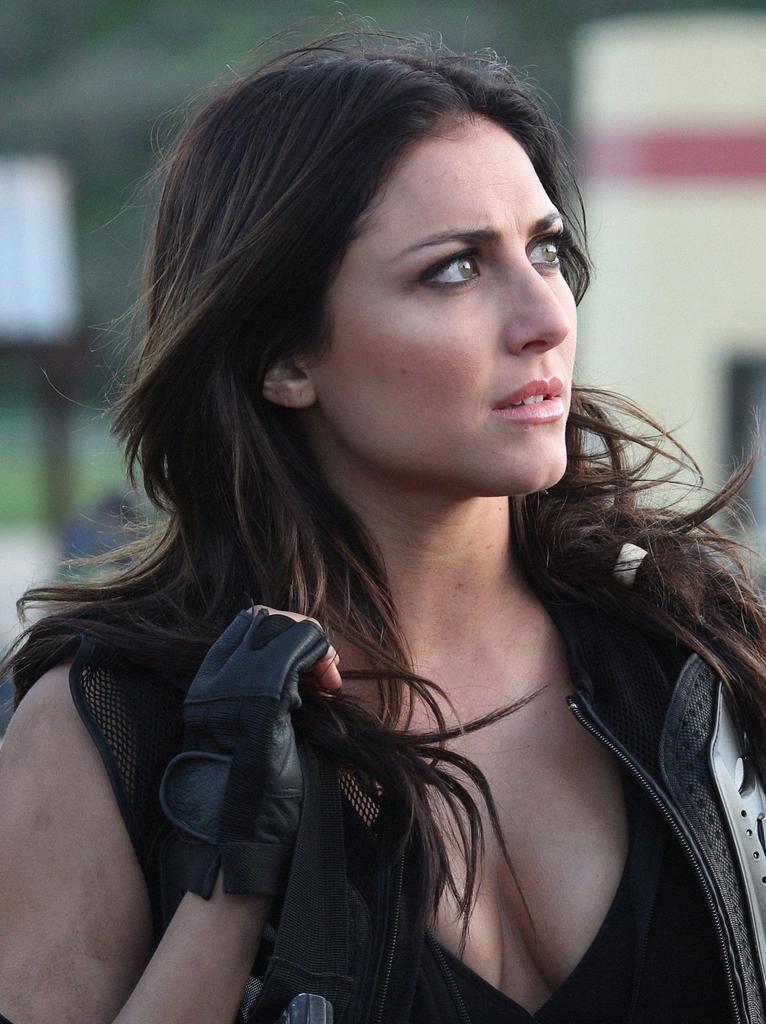 Should I change to her I mean icon