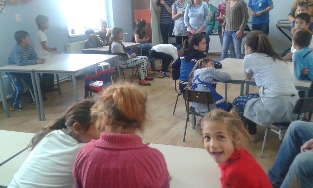 PhilMcB73's tweet photo. Singing with the Romanian children! Our God is Forever!! @stpaulsyork @K_McB76 https://t.co/37pAM1Tv7C