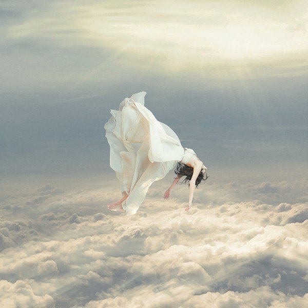 iphonewallco's tweet photo. A brilliant #wallpaper called 'Free Falling' by @RGDart  - download it free https://t.co/uQfZnaL6Ui #iphone #ipad https://t.co/YvPFZQ5W6u