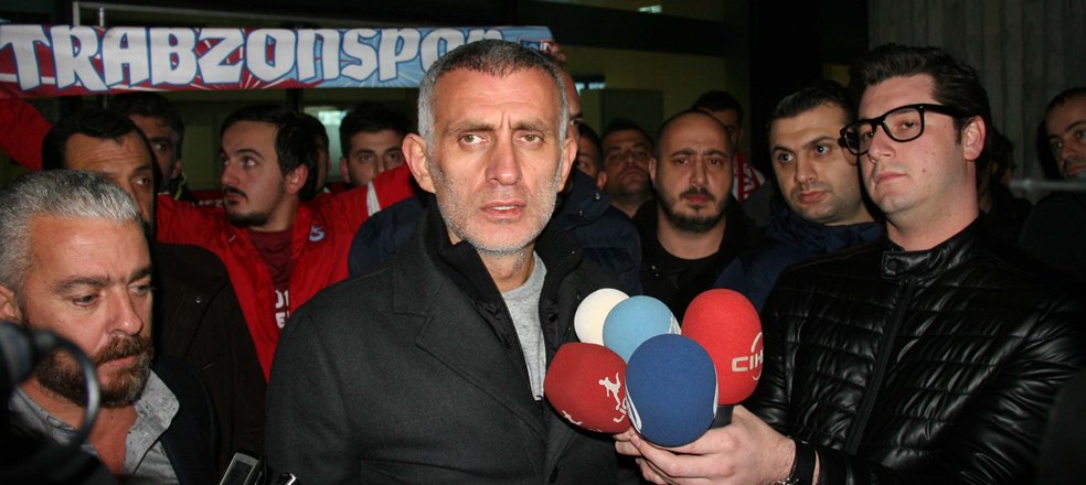 cumhuriyetgzt1's tweet photo. VİDEO - Hacıosmanoğlu: Kadın gibi yüz sene yaşayacağıma adam gibi bir sene yaşarım  

https://t.co/15VeLKUqjQ https://t.co/LDDcNYM0mQ