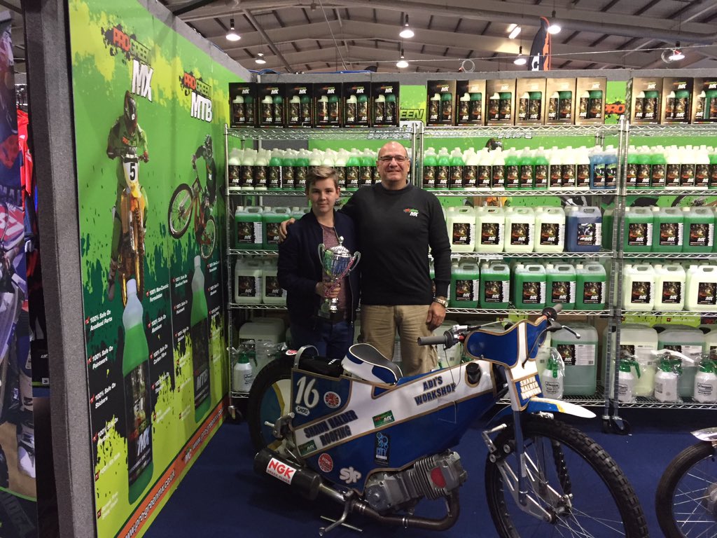 Jamie Halder tweet media