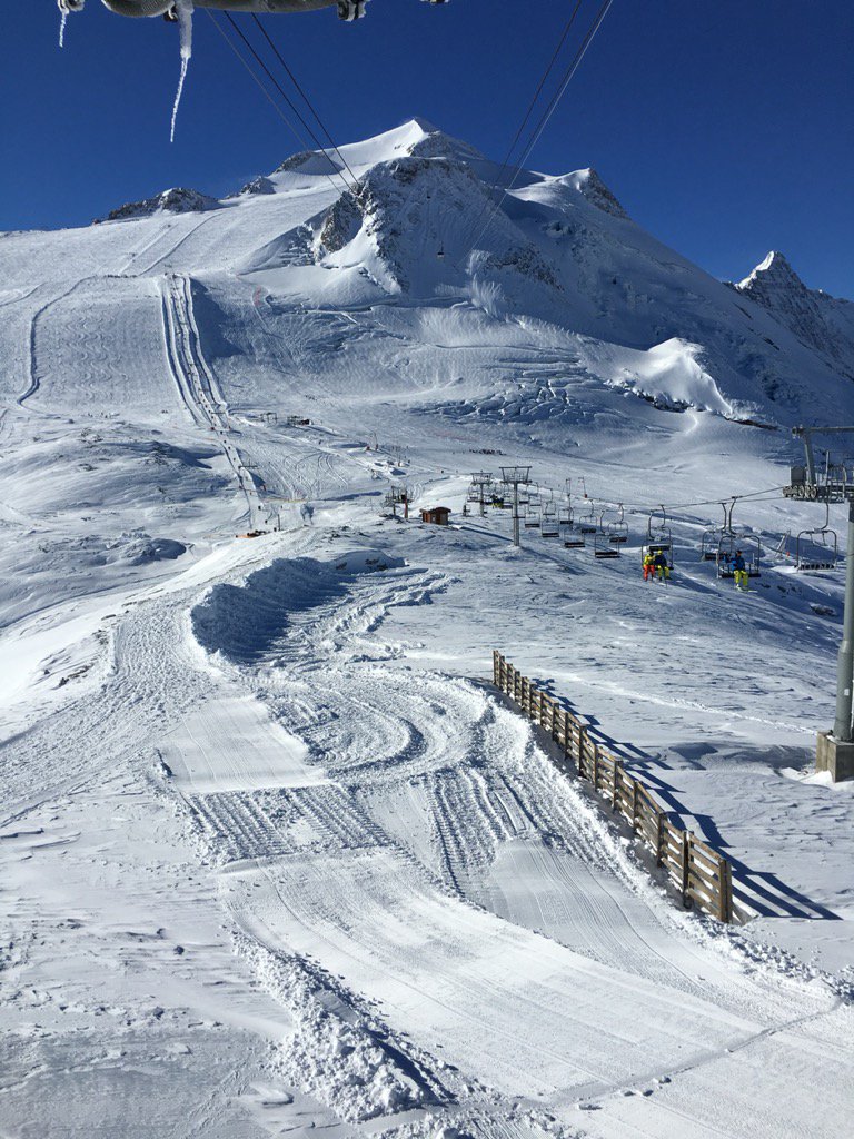 #Tignes #glacier #amazing #ski COME AND PLAY WITH US!! 😀