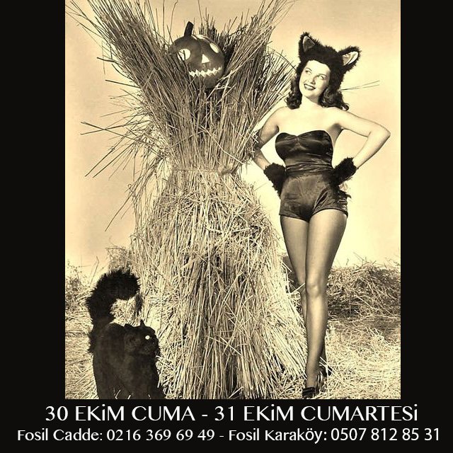Cuma mı Cumartesi mi sorunsalını kaldırdık ister 30 Ekim Cuma ister 31 Ekim Cumartesi Fosil Karaköy'e bekliyoruz.