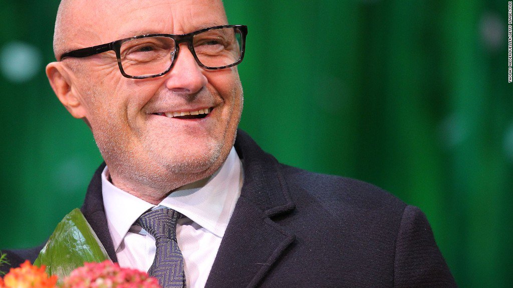 CNNEE's tweet photo. Phil Collins está de regreso https://t.co/QkKHYD3vPb https://t.co/Bm8KjmFJRC