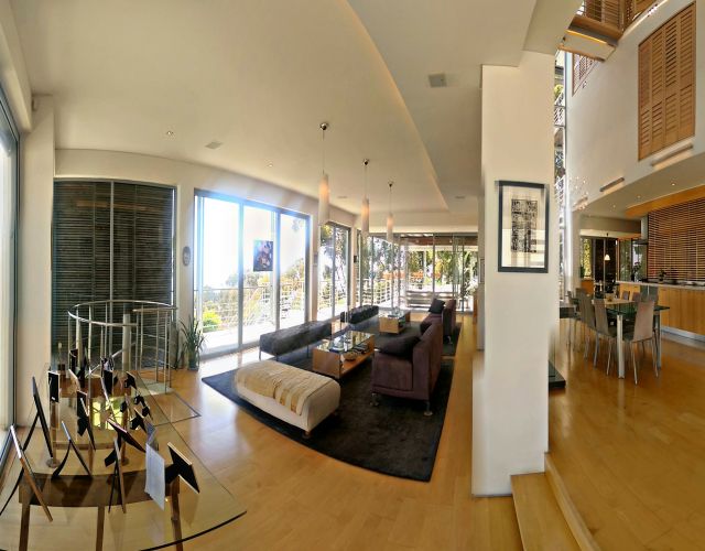 Aida_National's tweet photo. Holiday Rental
Cape Town, Bantry Bay - R24,500 PER DAY
Joshua Horwitz: 084 552 5222 
https://t.co/opa1QjLv9I https://t.co/H11lCVhdaT