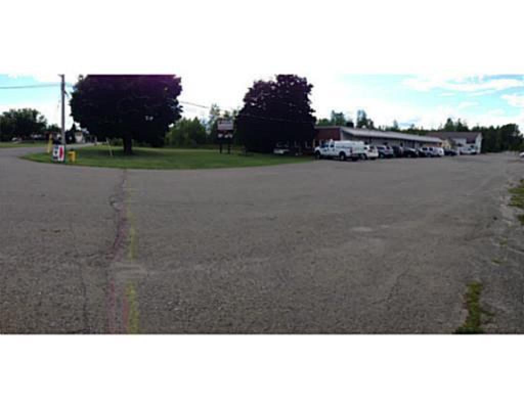 Check out our #listing in #SmithsFalls #ON tour.circlepix.com/home/SNUG87 #realestate #realtor