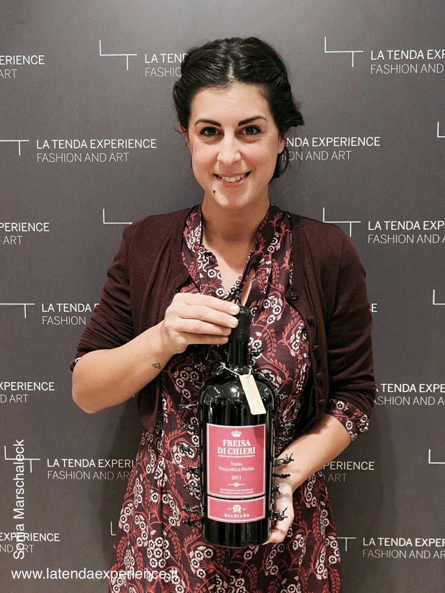 LATENDAMILANO's tweet photo. @ViniBalbiano per @DynamoCamp: all'asta su @CharityStars la #magnum realizzata da #ChiaraBalbiano #fashionsoldiers https://t.co/hHSgud80Ty