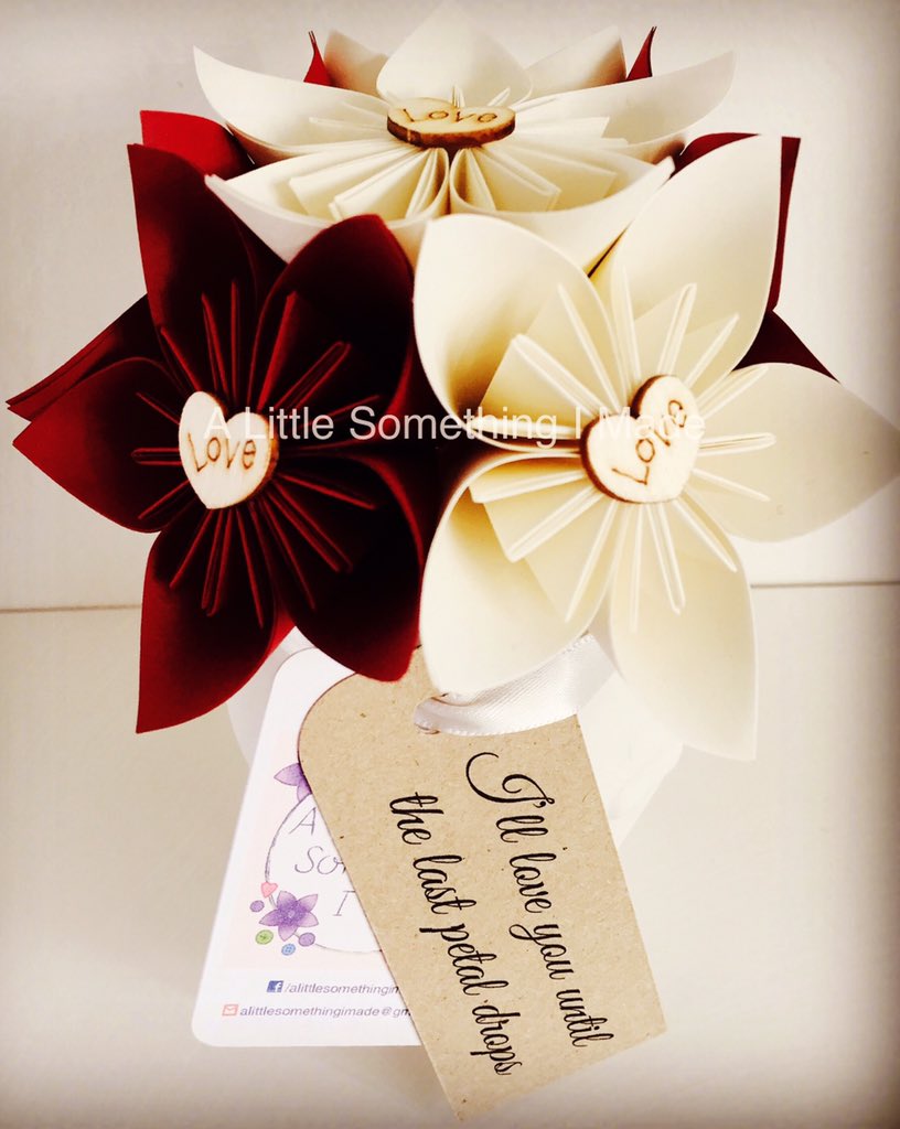 ALSIMflowers's tweet photo. "I'll love you until the last petal drops" just £12 posted! #Madetoorder in any colours ❤️ #craftbuzz #littlethings https://t.co/xN68Tqs8tp