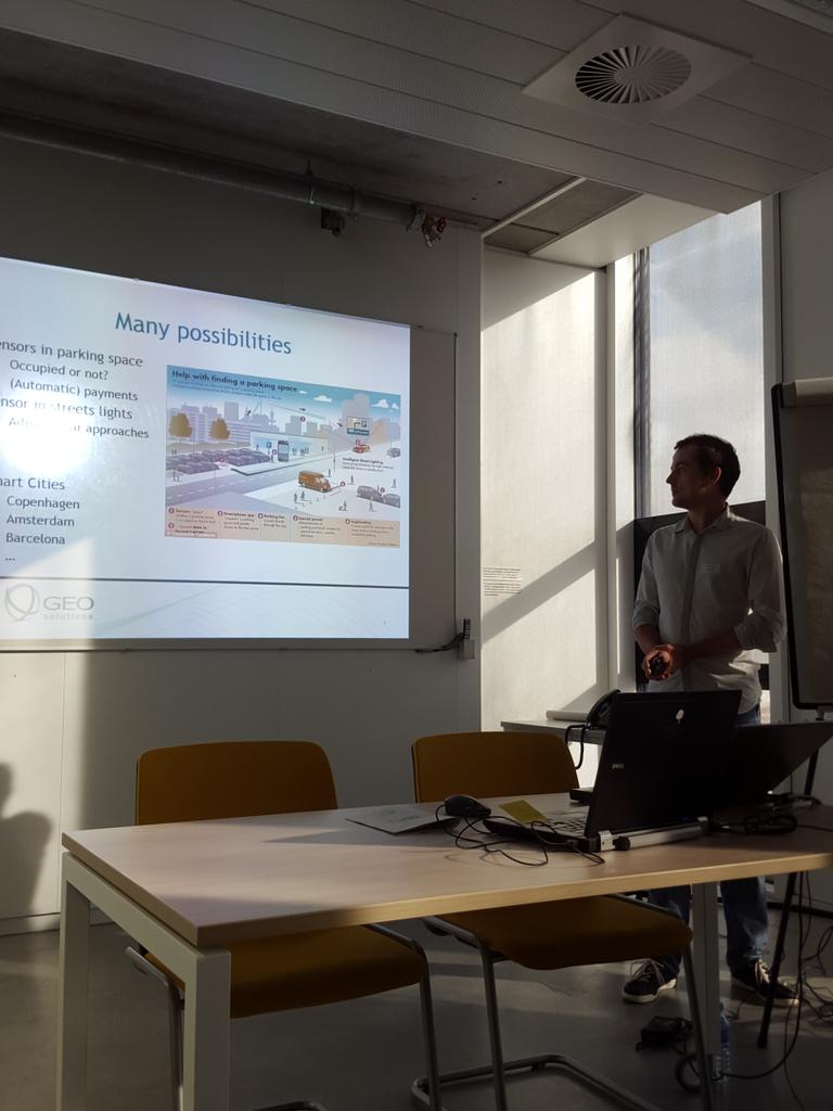 olivermay_be's tweet image. Daan Asma on sensor web enablers #foss4gbe