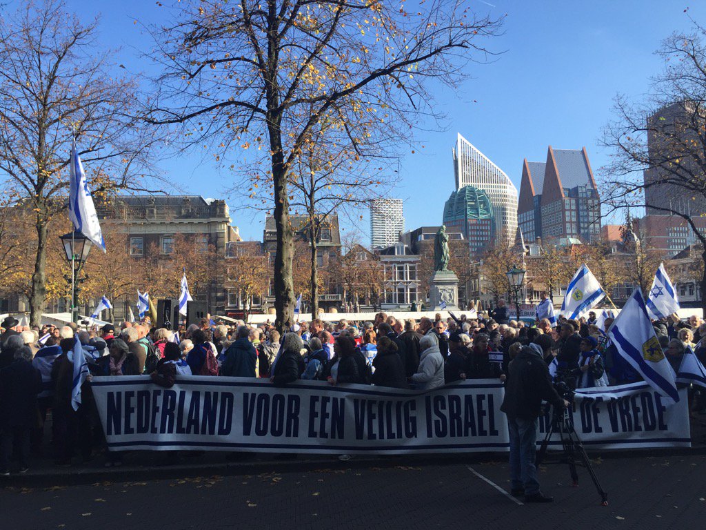 fverhoef's tweet photo. 'Nederland voor een veilig Israël'. #israeldemo https://t.co/tHKn75l9nt