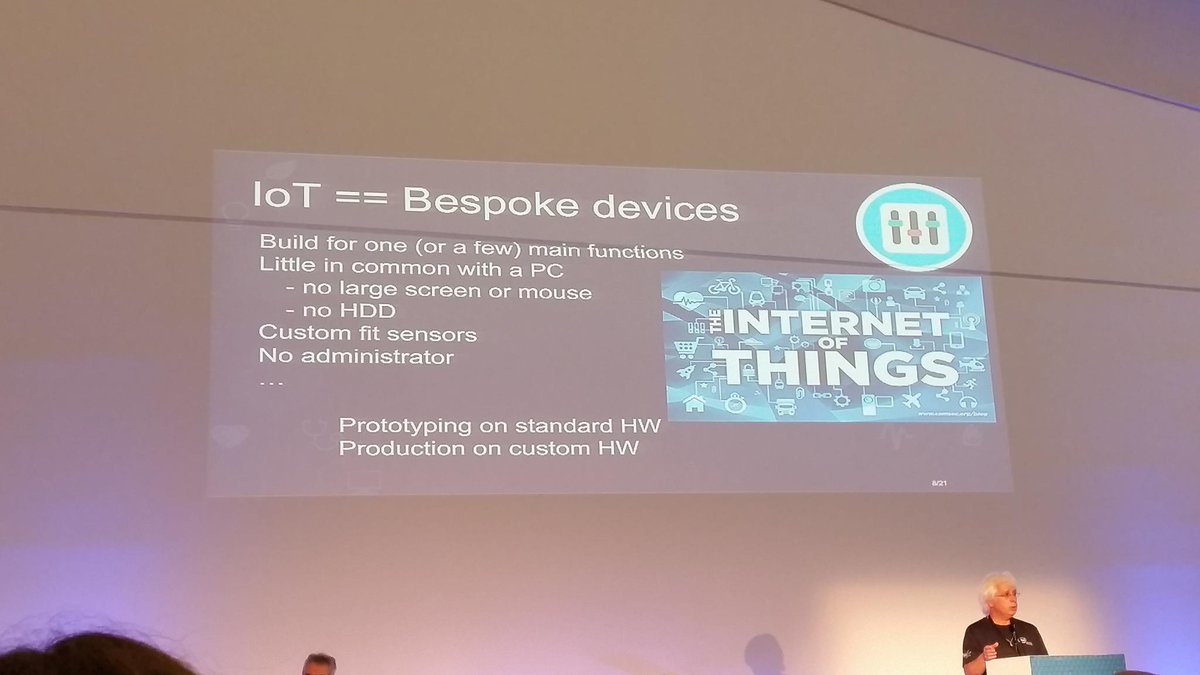 sistemius's tweet image. Domining Ar Foll talking about the importance of the internet of things @librecon #librecon2015