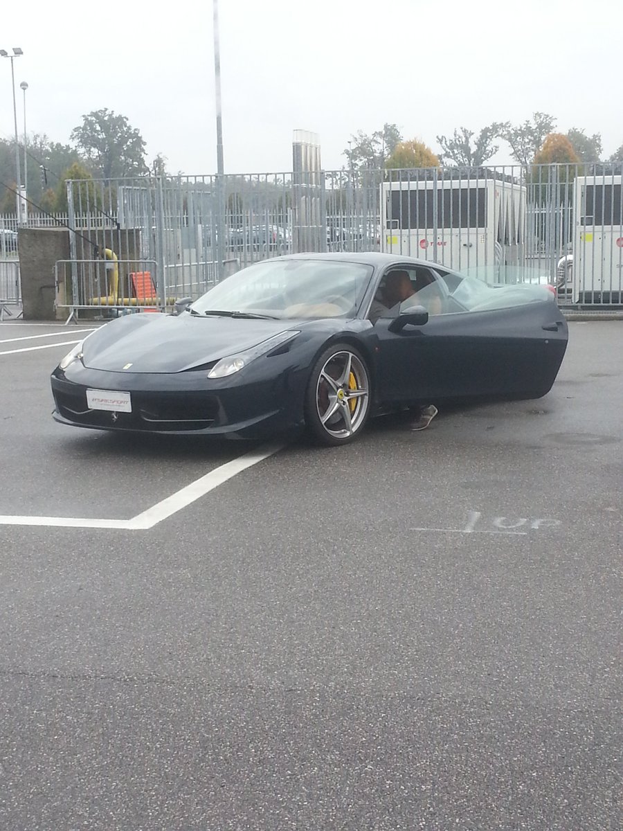 edocalia's tweet photo. Conected or not, I wish I had this vehicle :) #monza #monzahack / @franzferrero @Ricky_Scopigno @danibrevi1 https://t.co/16IYBZu1sD