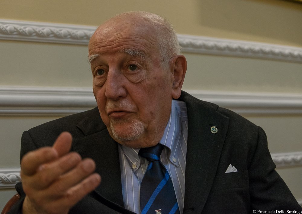 Oggi a #Genova #CentroCulturalePrimoLevi #Giudice #GuidoCalabresi <a href="/centroprimolevi/">Centro Primo Levi</a> <a href="/GenovaOnline/">Genova Online</a> <a href="/genovatoday/">Genova Today</a>