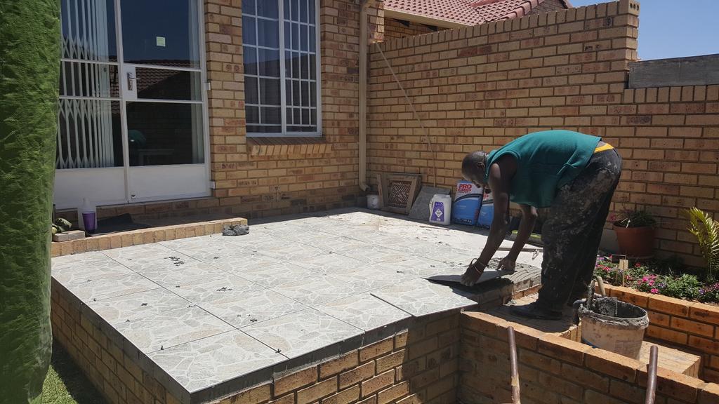 mrcprojects's tweet image. Here we break out old tiles out on the Patio. And install new tiles on Patio in The Reeds