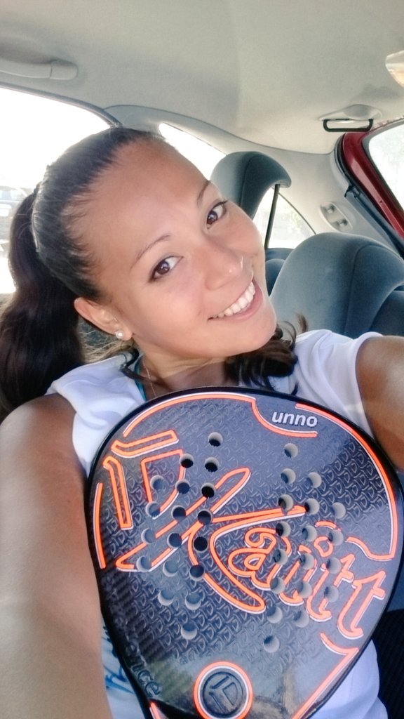 brendita90's tweet photo. Gran entrenamiento mañanero 💪💪🎾🎾 vamossss!!! @si_padel @KaittExcellence @padelissimo  #SiPadel #Kaitt #Padelissimo https://t.co/SsKBQQDjPC
