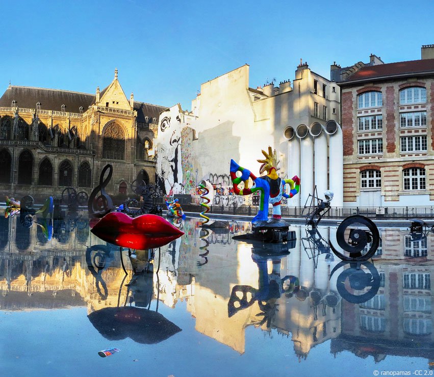 Happy Birthday to the French sculptor Niki de Saint Phalle, most famous for her \"Nanas\"! 