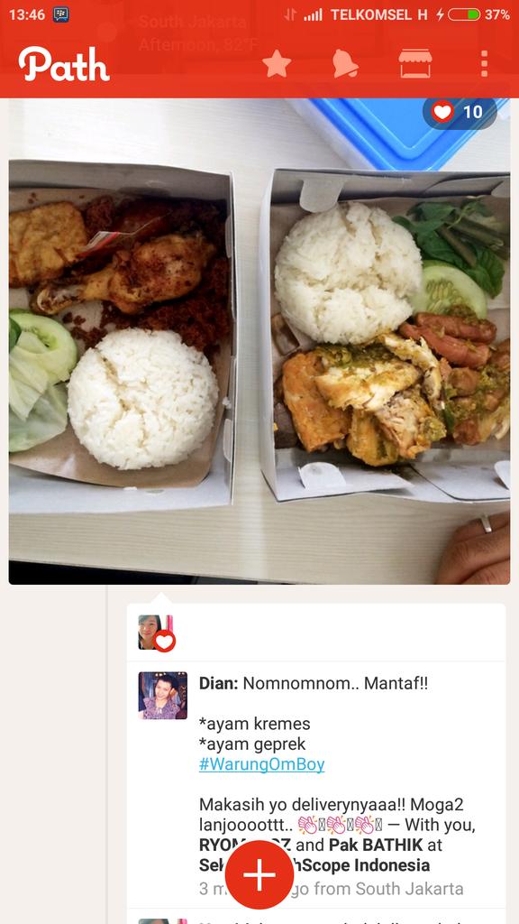 WOBJakarta's tweet photo. Mari makan! #KulinerJakarta #KulinerPedas #Kuliner #Pedas #PecintaPedas #KulinerBintaro #AyamGeprekJakarta https://t.co/NgKSP4qqJN