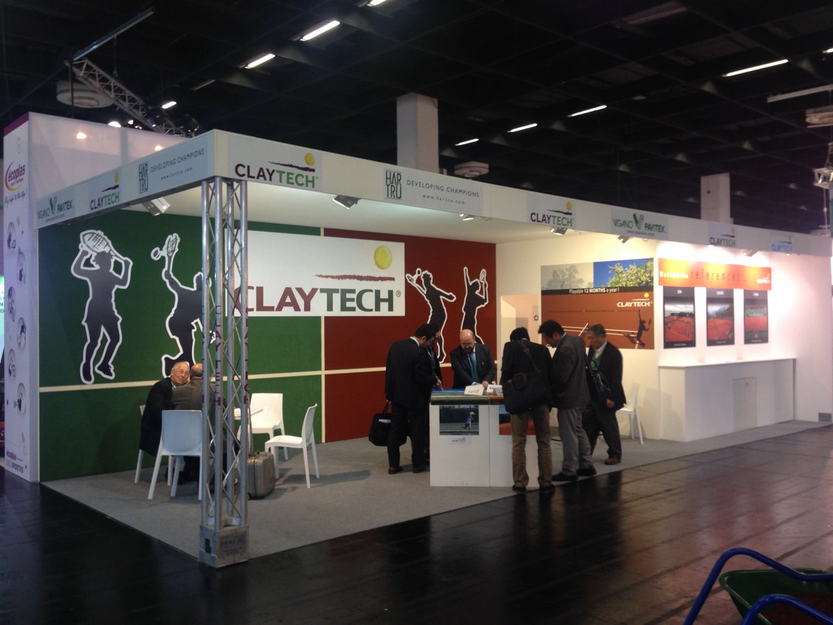 thinkfeeltennis's tweet photo. Terug van een paar inspirerende dagen #fsbcologne met @Playonproflex en @HarTruSports #claytech #fsb2015 https://t.co/OTAP0BXMh0