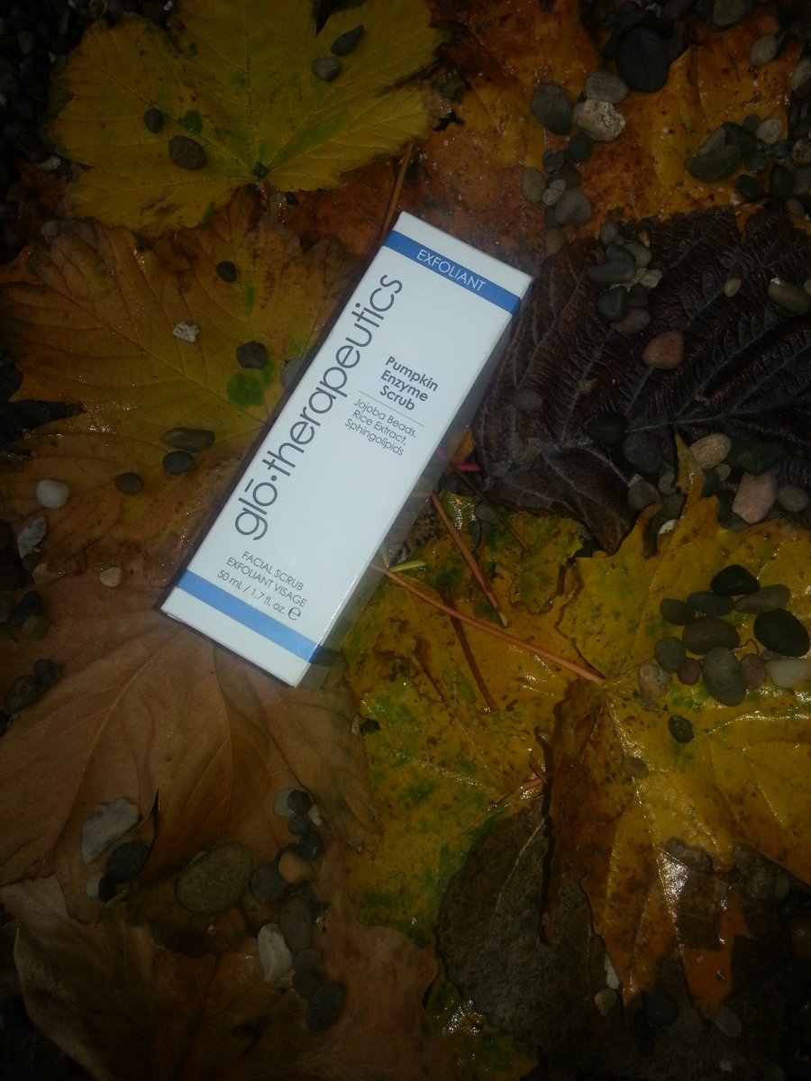 Cosmetictwit's tweet photo. No time to try out our #pumpkinfacemask recipe? How about trying @glotherapeutics Pumpkin Enzyme Scrub instead? https://t.co/wWkXfye8vL