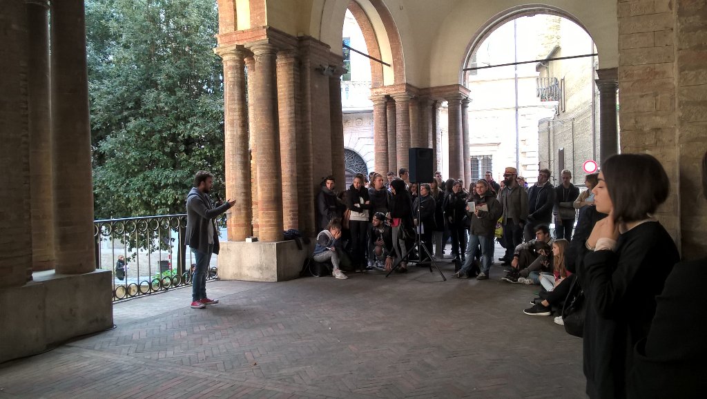 ValeriaMerola's tweet photo. #danteamezzogiorno @UniMC https://t.co/xB0pdwgZik