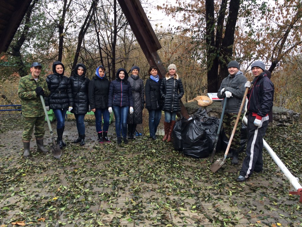 В рамках празднования Дня Комсомола сотрудники <a href="/mcx_ul/">Минсельхоз73</a> провели субботник на территории ООПТ "Маришкин родник"