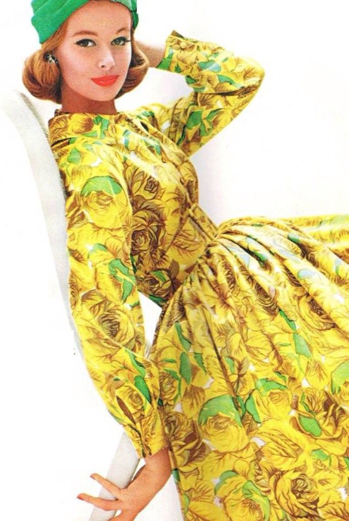 BohemiaRdLDN_VS's tweet photo. #ourblog we're writing our 60s #blog today #bohemiaroad #vintagefashionblog 1960's Fashion https://t.co/meqLc8UsiH