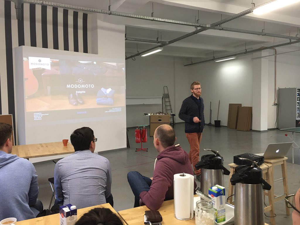 gruendungswerft's tweet photo. Den Kunden kennenlernen und beraten - wir lernen von @MODOMOTO_de #Gründungswerft #Berlin #startups https://t.co/vOVy9Ylsck