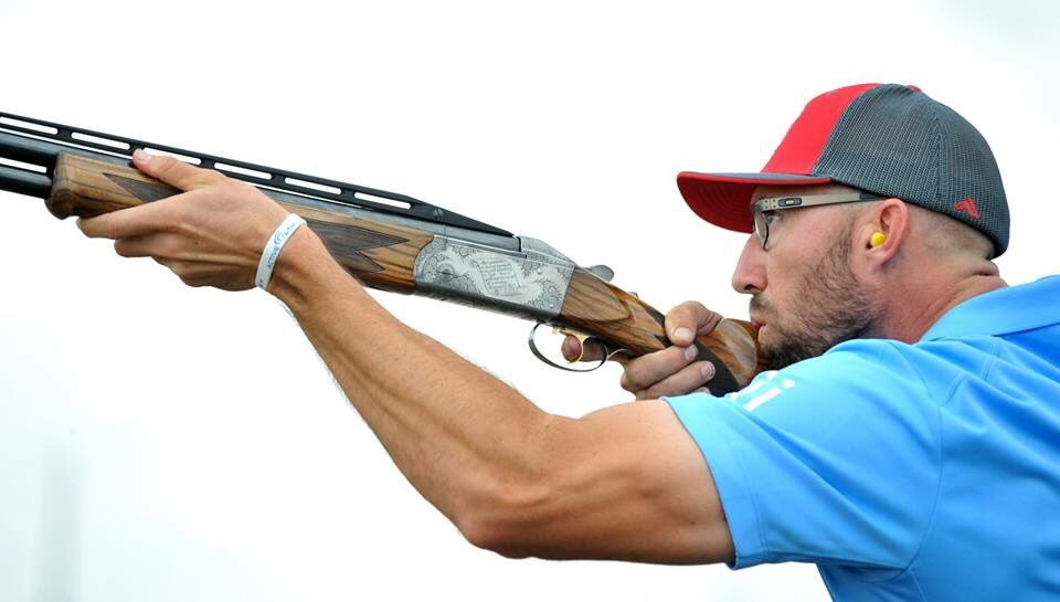 PSCATOUR's tweet photo. #ThrowbackThursday #fitandfocused @gebbenmiles @krieghoffguns #PSCA #shooting #shotguns #sportingclays https://t.co/IxviwFpRJy