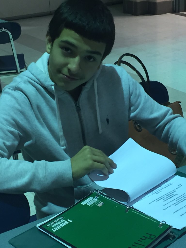 BSU_Bridge's tweet photo. After school homework help! #bridgepartnership @C4CBoston https://t.co/bR4xAYivPS