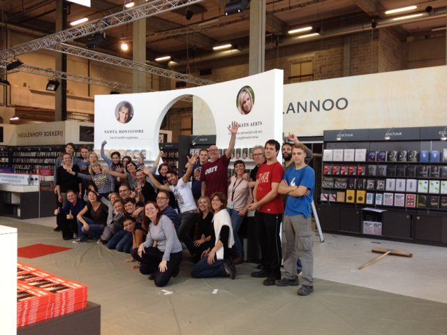 We zijn - net als onze stand - helemaal klaar voor de <a href="/Boekenbeurs/">Boekenbeurs</a>! 🎉 Jullie hopelijk ook? 😊 #bkb15