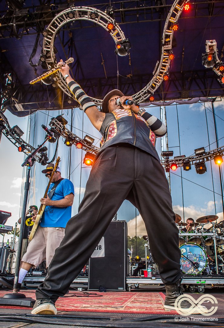 locknfestival's tweet photo. #AngeloMoore added a little @fishbonesoldier to @SlightlyStoopid's set at #LOCKN2015 #partyatgroundzero #nonstop https://t.co/dNjgaSRFsI