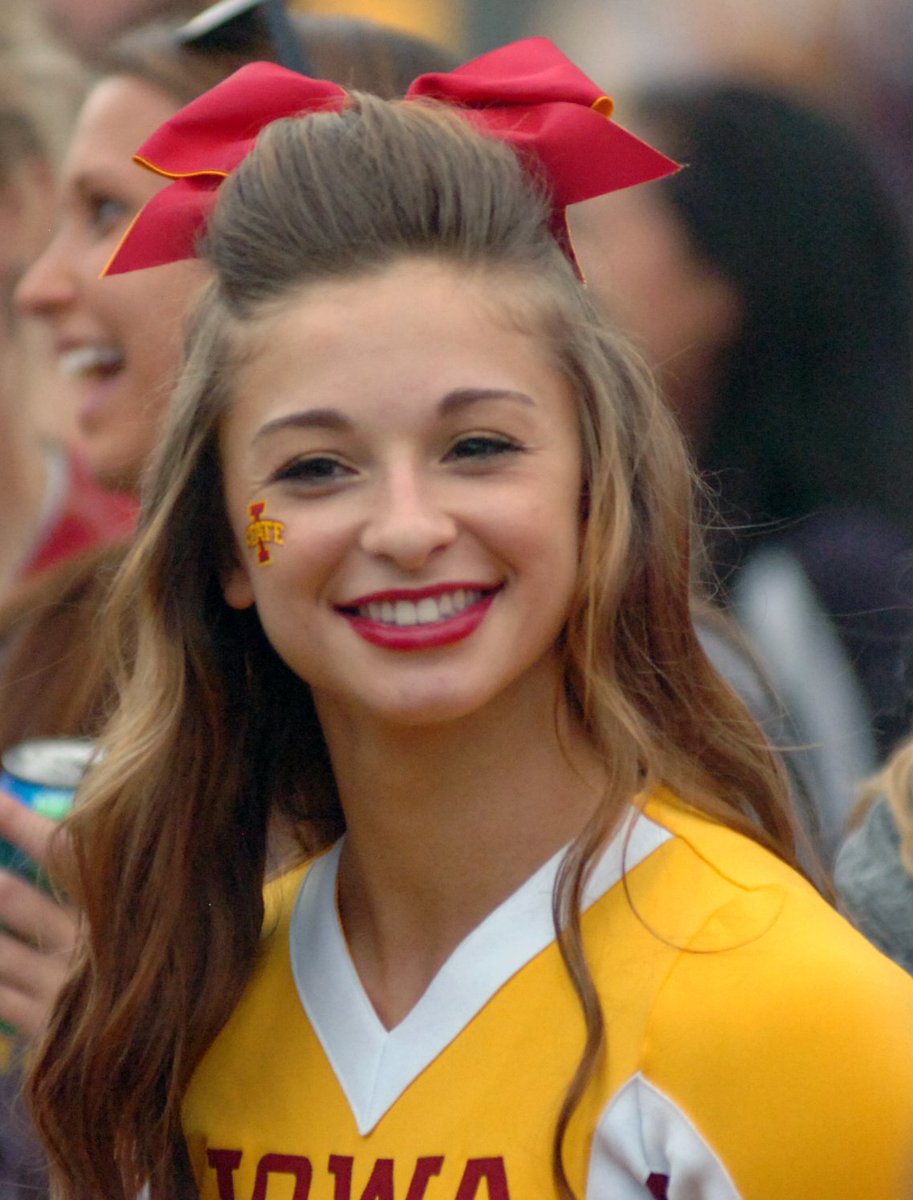 CheerHotties's tweet photo. Throwback with Iowa State's @Miranda_Doss because we miss her. 😞😍 #TBT #CheerHotties https://t.co/jIzgN3Mw5L
