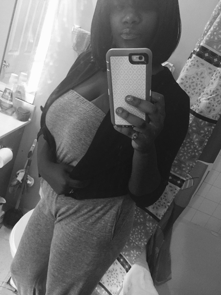 ChizanaC's tweet image. Bitch You Wasn't W/ Me Shootn At The Gym 💯👌🏿