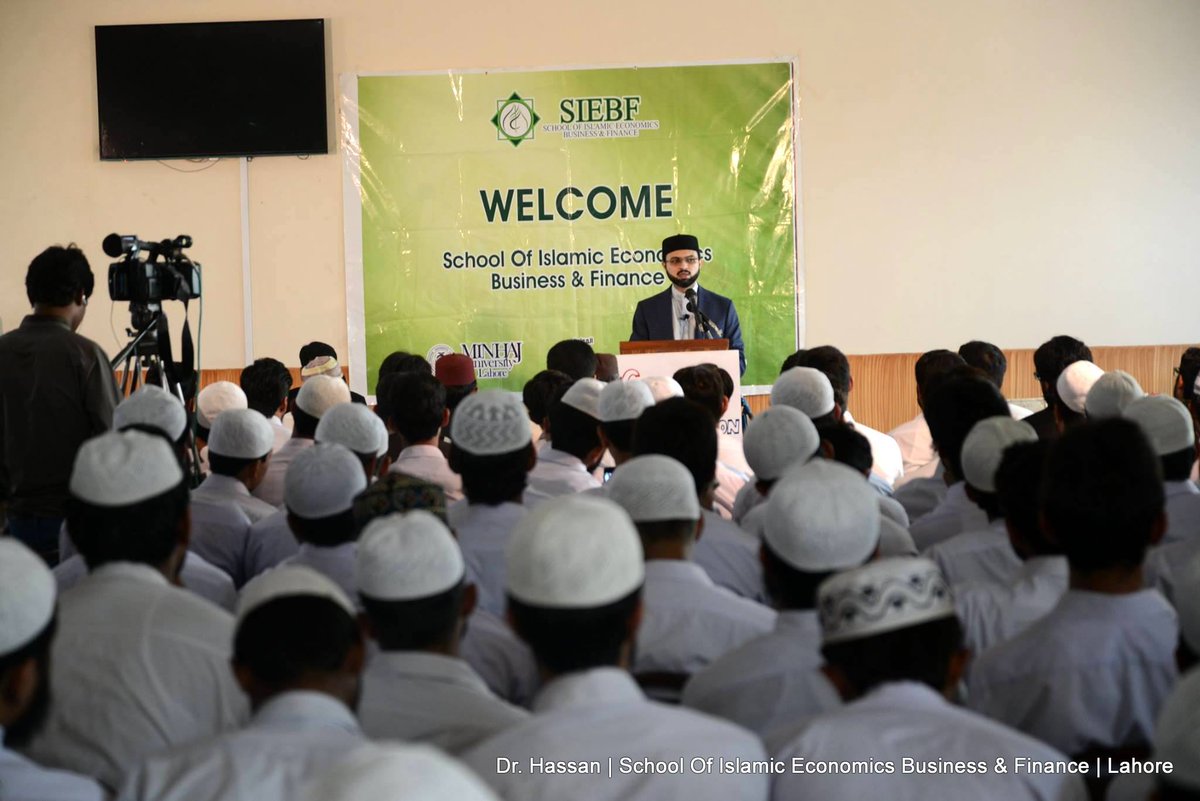 DrHassanQadri's tweet photo. Dr. Hassan delivers a lecture and distributes certificates at the School Of Islamic Economics Business and Finance. https://t.co/rnjT43DMp3