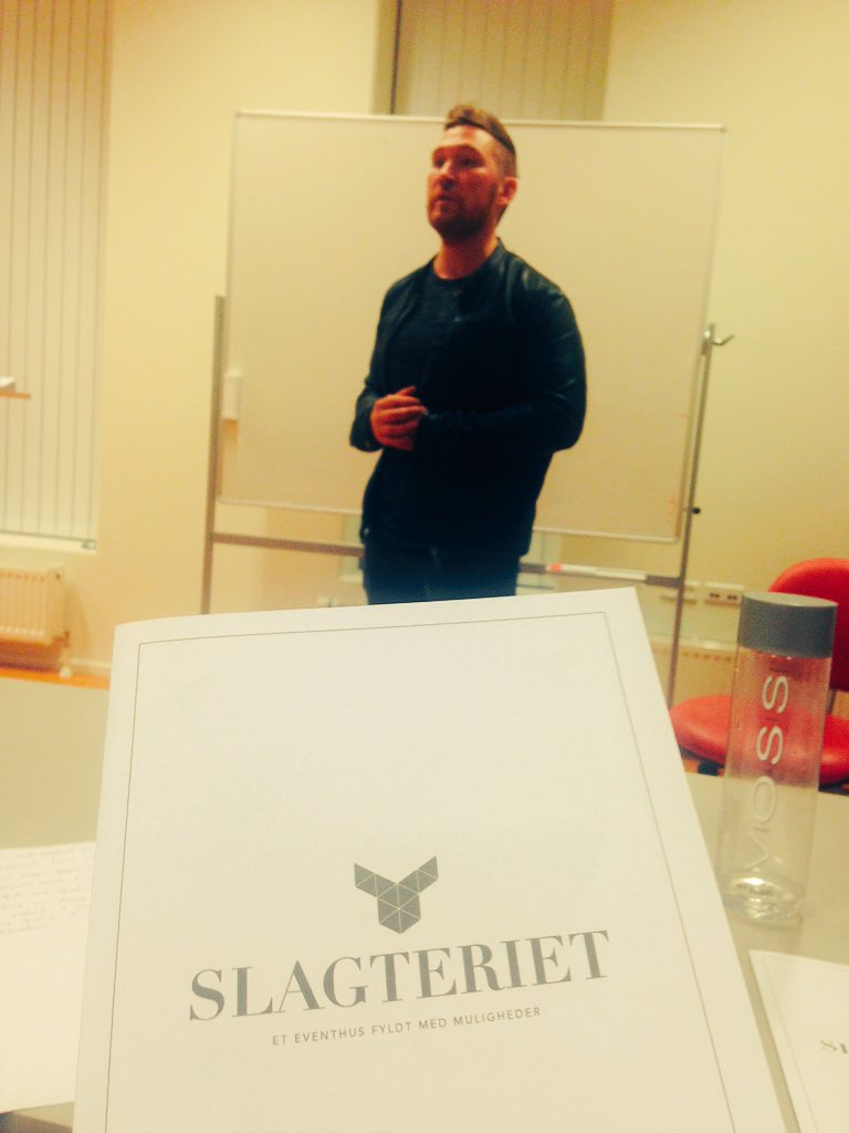sducortexlab's tweet photo. Jonas fra #Slagteriet fortæller om hvorfor og hvordan de startede deres natklub og eventhus. #sducortexlab https://t.co/UIOi850wSo