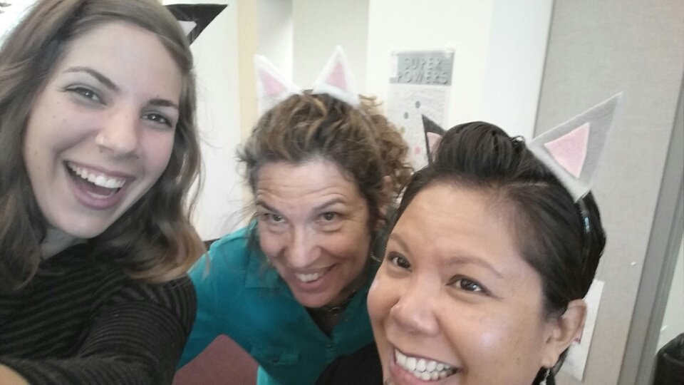 HWMSMungerLib's tweet photo. #NationalCatDay Come and make some cat ears! OR make an origami cat! #makerlibchat #makerlib #schoollibraries https://t.co/QkKcmuoTzG