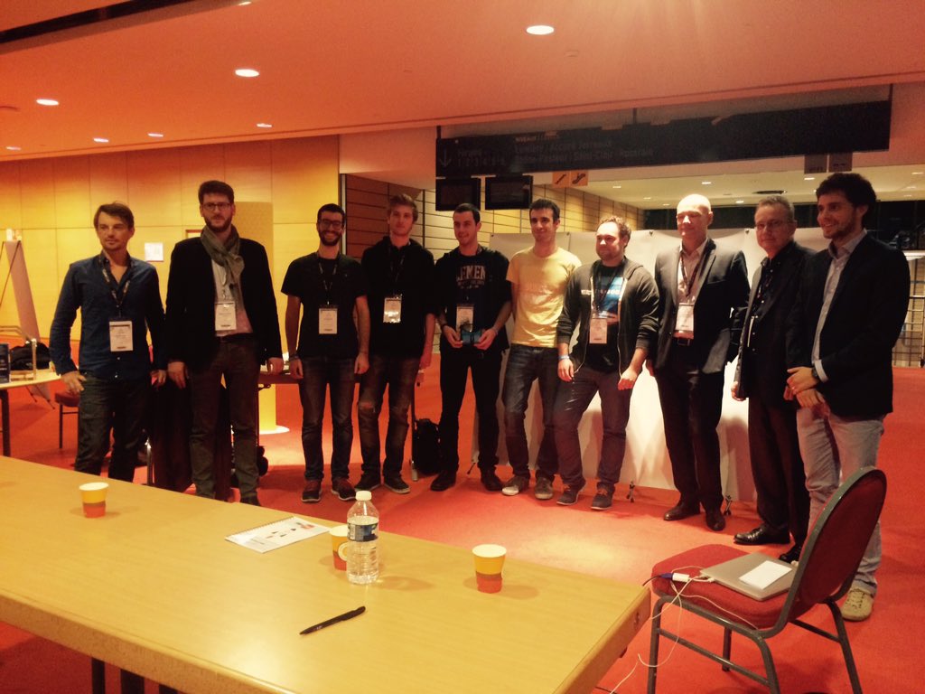 Link, grand gagnant du Maker Innovation Challenge. RDV dans l'amphi pour découvrir leur projet ! #BlendWebMix