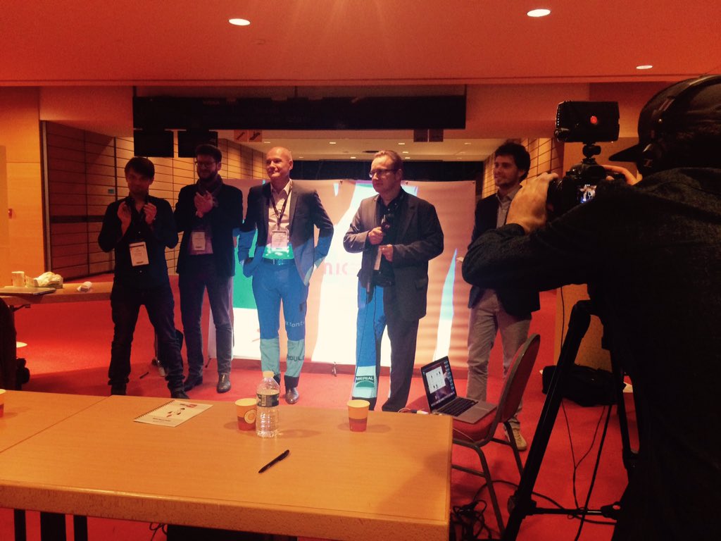 Un grand bravo au projet Link grand gagnant du Maker Innovation Challenge ! #BlendWebMix #HackChaton