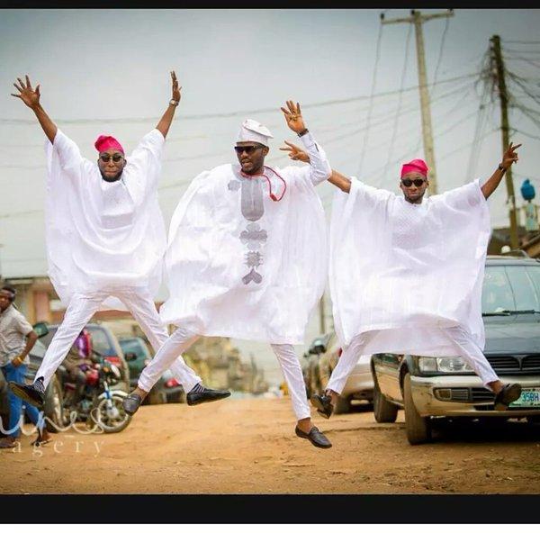 UmehWrites's tweet photo. My reaction when Monster by Wande coal starts playing #WcWanted https://t.co/hb2T1uN2eu