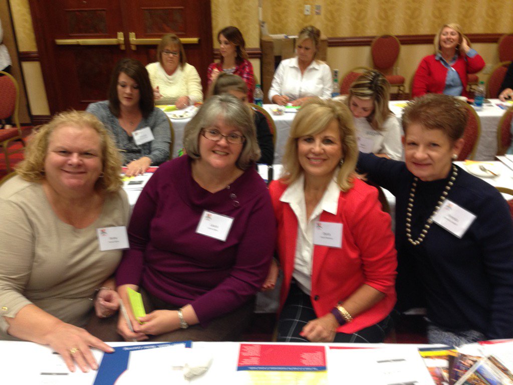 DarlaRebowe's tweet photo. NASN Tennessee Regional Conference... Learning lots and having fun! https://t.co/x6Lsj4aE4v