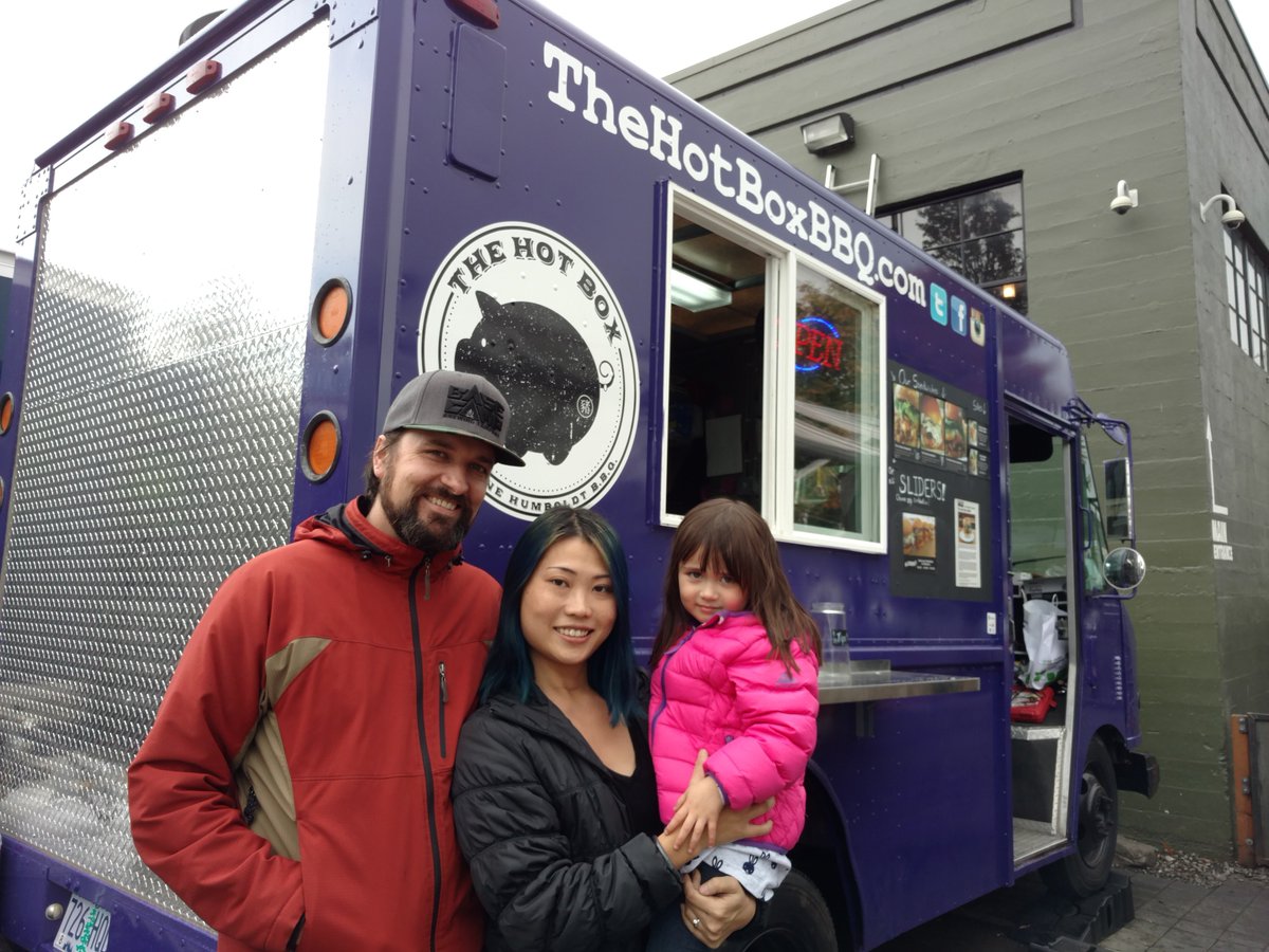 pdxpedpow's tweet photo. @thehotboxca is coming coming to PPP! Who wants a family-recipe BBQ sandwich? Menu coming soon! #BBQ https://t.co/NsYUnyD2QK