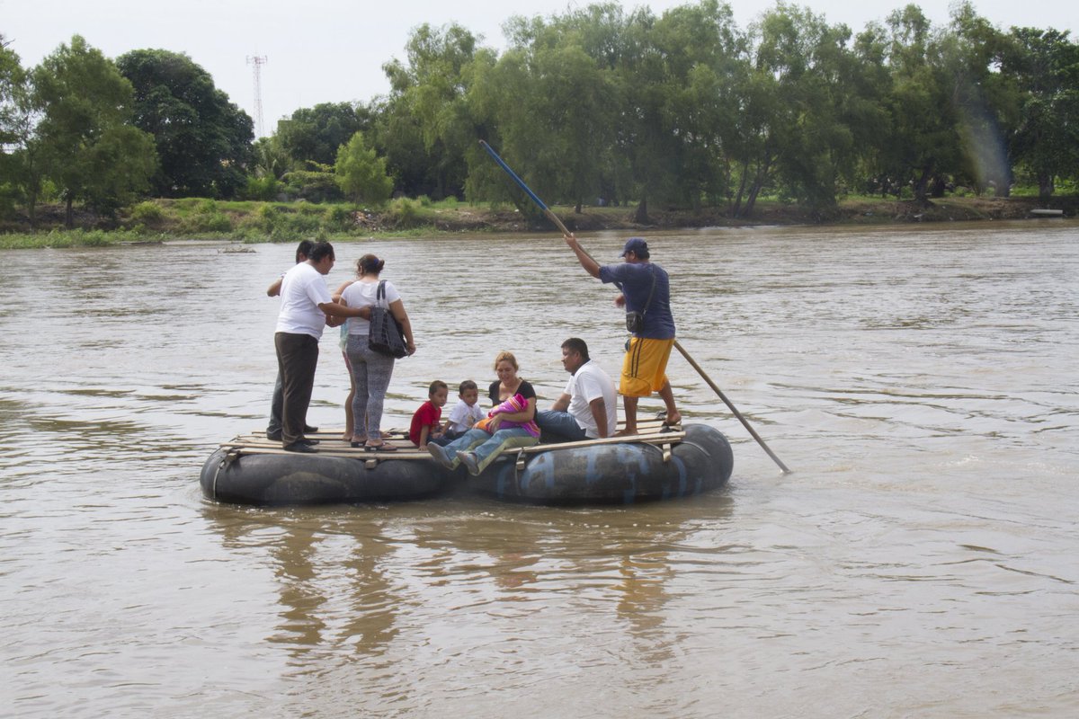 Refugees's tweet image. Brutal gang violence, no police protection, &amp;amp; people forced to flee: Womenonthe.run #WomenOnTheRun