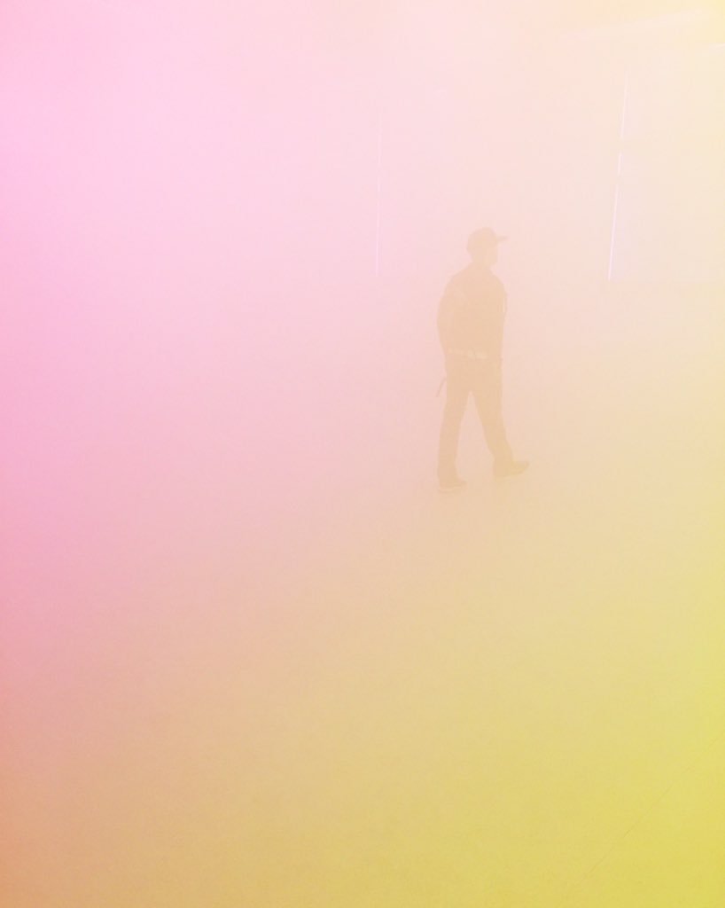 PrimaryGrey's tweet photo. @ExploreWellcome beautiful installation #annveronicajanssens #yellowbluepink 💛💙💖 https://t.co/6N0ADEEKWy