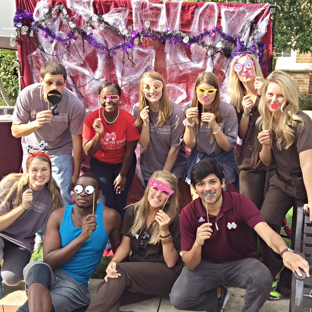 MSUHPW's tweet photo. Come find us oncampus and learn about @LTUThink and win free sunglasses and cowbells! We're having fun today, are u? https://t.co/CchPHBo2do
