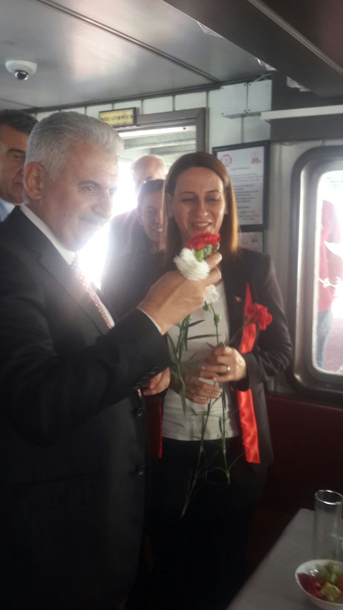 BA_Yildirim's tweet photo. Binali Yıldırım: Hep beraber olacağız. Tasada da, hüzünde de, sevinçte de, kardeşlikte de beraber olacağız. https://t.co/INxcQe9NPz