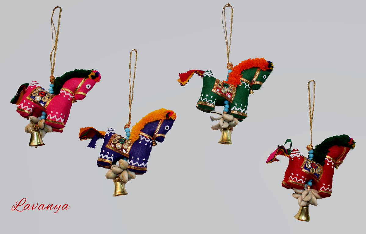 ShivanjaliTrust's tweet photo. Handcrafted Horse key chains #craft #horsedoll #Keychain #dollmaker #lavanya @ShivanjaliTrust https://t.co/VoPv8gj2Ur