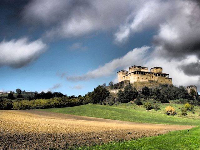 Donne di Torrechiara tweet media