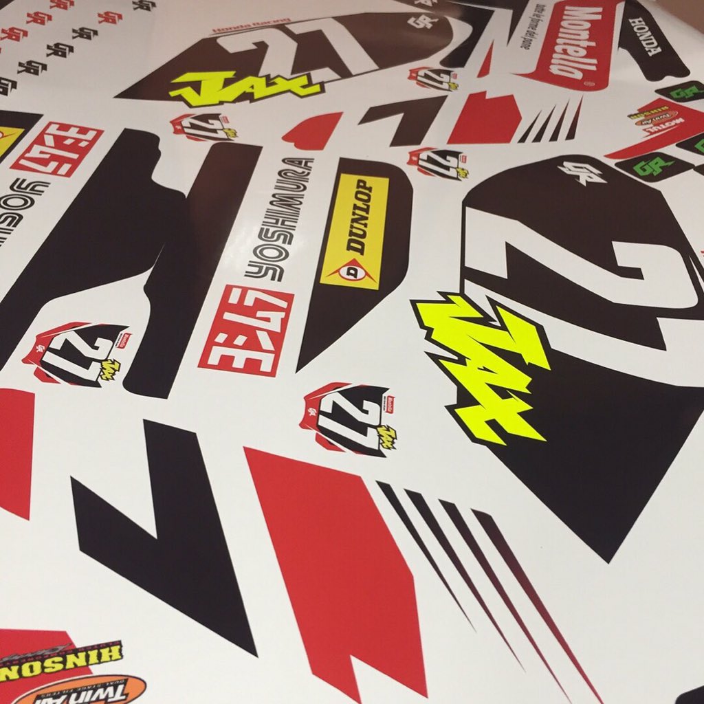 GraficheRacing's tweet photo. Yeah man, it's F L U O! ⚡️
#mx #moto #motocross #motox #honda #crf #GR #graficheracing 🇮🇹 https://t.co/bNzfRHlEE0