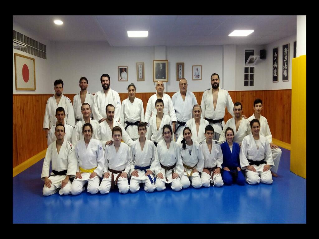 InokumaJudoGu's tweet photo. Celebrando ayer el #WorldJudoDay en el dojo junto a @david_moronta1 @LopezLopezprado  y Manuel Bueno. https://t.co/q5V9iXKznB