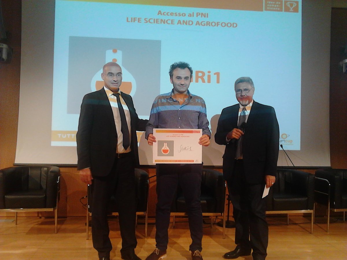 polimi's tweet photo. Vincitore categoria Lifescience &amp; #agrofood: #JGRi1 @FFilarete per cura patologie citotossiche oculari #startcupml https://t.co/SQYF9XDybh